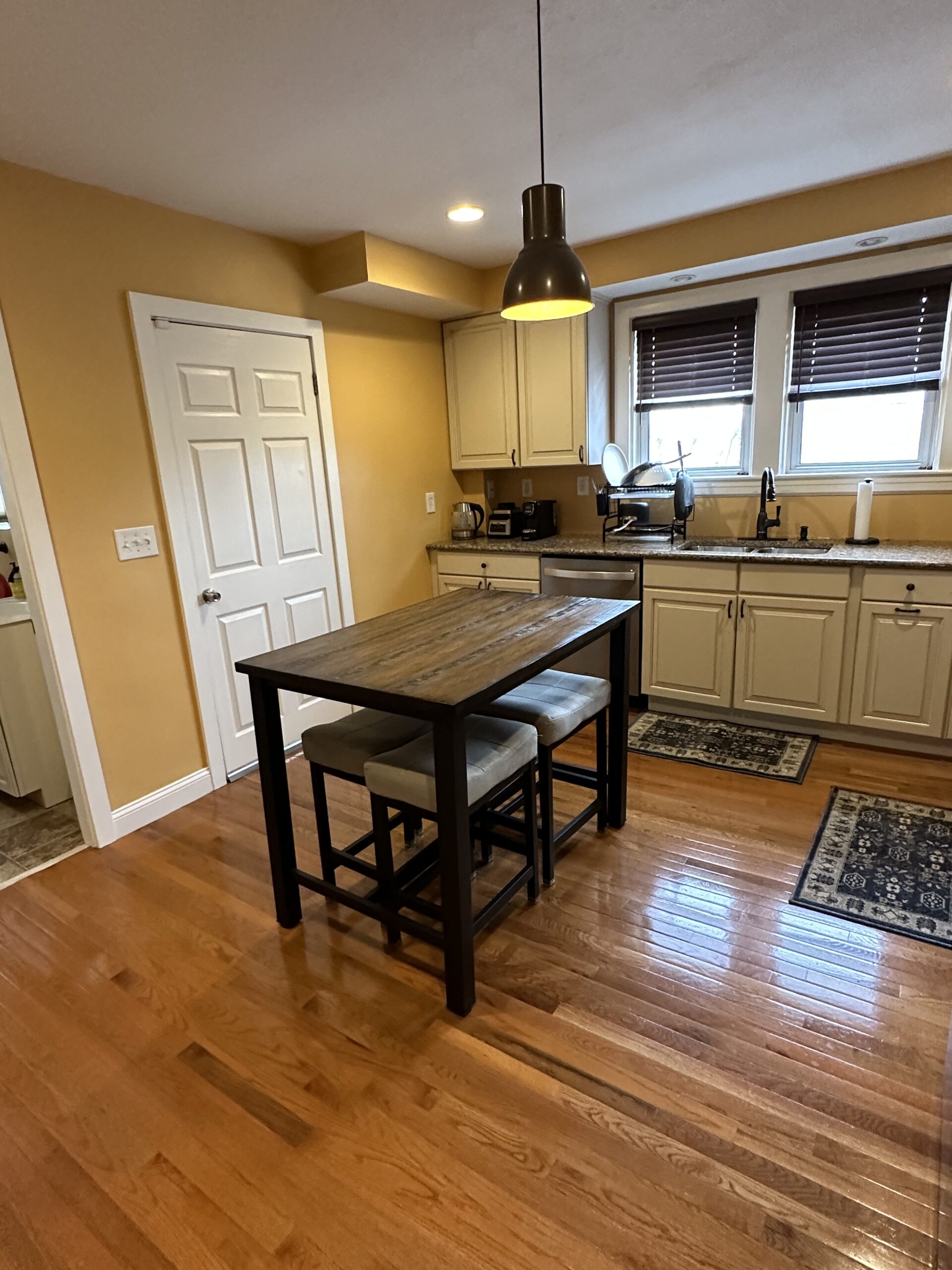 157 Mauran Ave. East Providence, RI. 02914